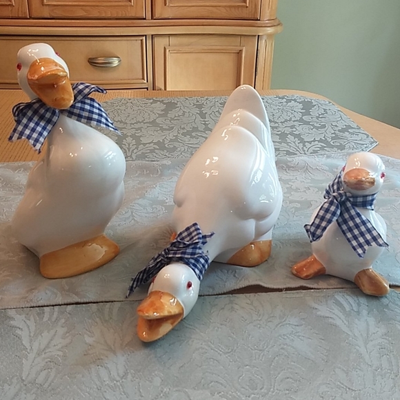 Ceramic Goose Set - Picture 4 of 4